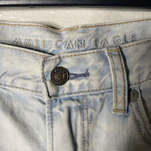 American Eagle Acid Wash Distressed High Rise Mom Jean 100% Cotton Size 6 - Picture 4 of 12
